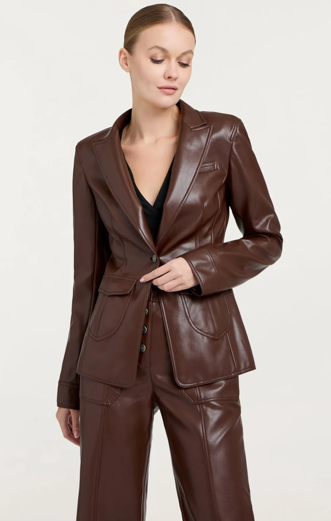 Cinq à Sept Vegan Leather Louisa Blazer<Women Jackets